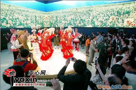 世博会新疆馆接待游客已突破13万人次(图)
