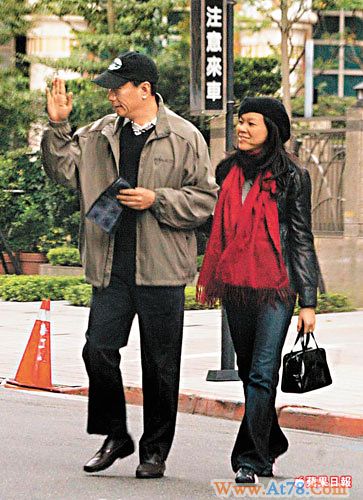 郭台铭太太被曝二度怀孕曾馨莹回应顺其自然