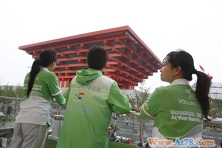 上海世博园首批6000余名志愿者离岗(组图)