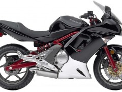 出售进口川崎 ER-6n / (6f)摩托车　