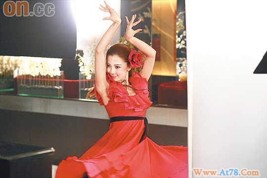 Angelababy宣布最后一次出写真关岛完成拍摄