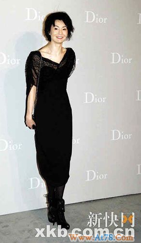 刘嘉玲独自跑步半小时怀孕传言不攻自破(图)