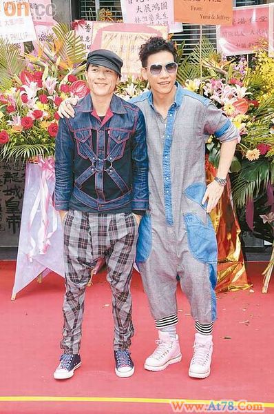 梁汉文谈生子支吾以对苏永康自言已届中年心急