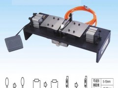 零件成型机、成型机、电子零件成型机、电子零件加工机