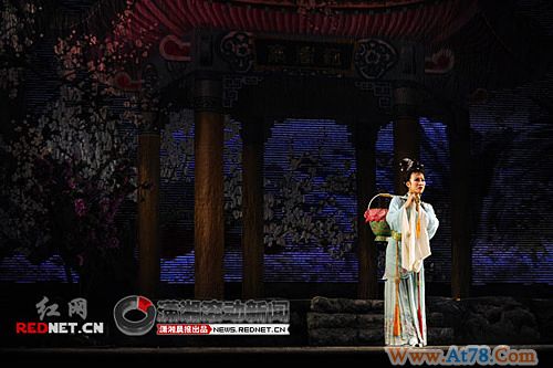 朝鲜歌剧《红楼梦》长沙上演喝彩声不断(组图)