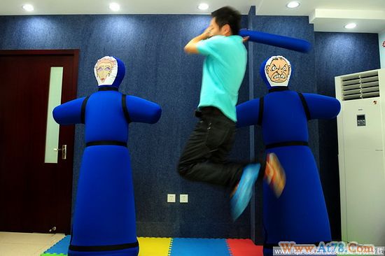 北京社区设立宣泄室帮助市民减压力(图)