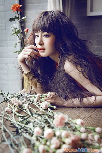 杨幂当劳模工作忙新东家加盟仪式一延再延(图)