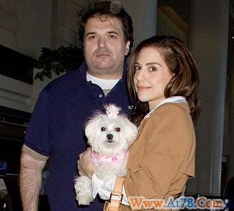 女星布莱特妮-墨菲丈夫猝逝与亡妻相隔五月