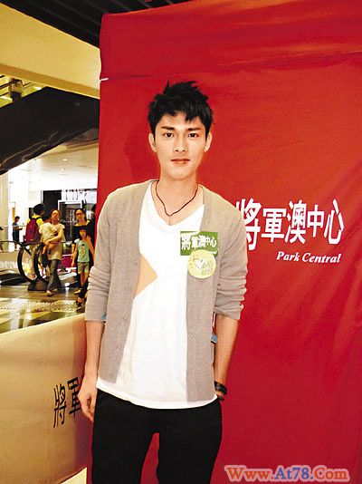 关楚耀自曝曾患情绪病吸毒跌落人生谷底