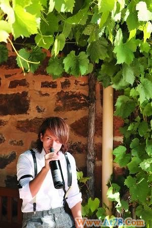 言承旭澳洲拍写真差点被枪击赔命(图)