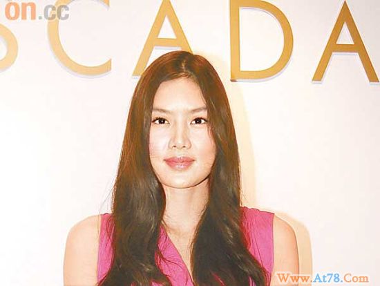 明星婚后恩爱不减谢霆锋大礼贺娇妻生日(图)