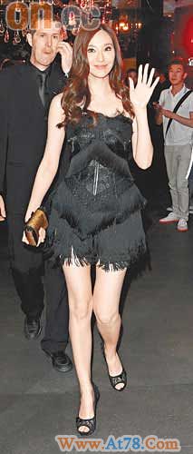 吴佩慈不求大胸想整翘臀郑元畅觅双面女友(图)