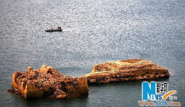 河北潘家口水库“水下长城”主体再次浮出水面(图)