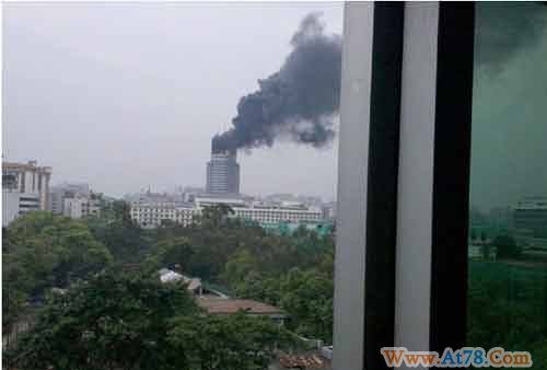 广东省电台顶楼13层发生大火(组图)
