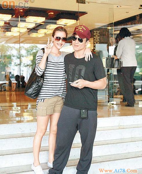 谢婷婷安志杰甜蜜逛中环大庭广众下恩爱缠绵