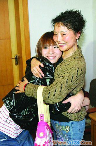 “伪娘”现象引发中国各界关注男孩成长(图)