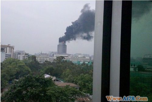 广东省电台顶楼突发大火 目前伤亡不明(组图)