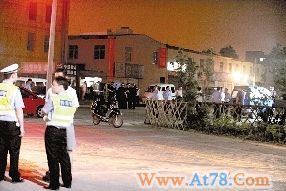 郑州1名男子劫持人质与警方对峙(组图)