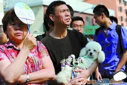 上海6.6万名考生今日高考部分路段早高峰提前