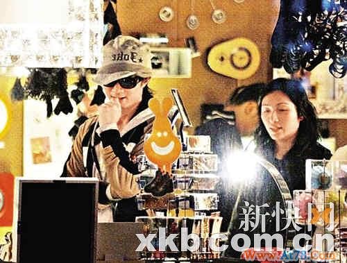 古巨基回应助手大肚传闻：没有此事(图)