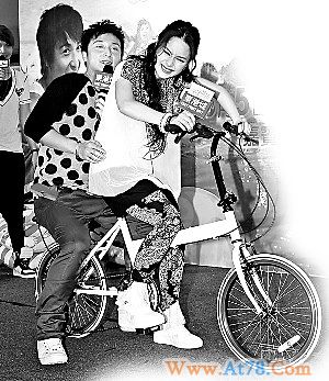 俩任绯闻男友均有归属单身阿娇拒做第三者