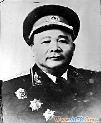 毛新宇等70名开国元勋后代将赴湖北缅怀开国大将