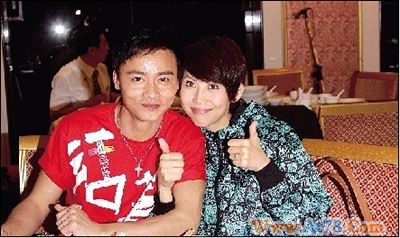 蔡少芬快餐店用餐被认出向店员索折扣