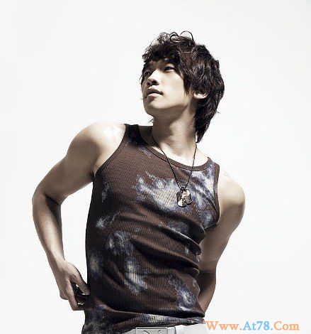 Rain美国获奖回国无奈被令9月28日必须入伍