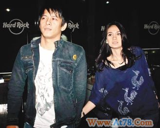 印尼当红歌手性爱影片流传如冠希艳照翻版(图)