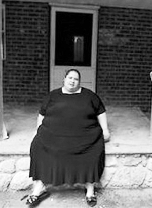 胖女模增肥争当“半吨女”准备拍摄真人秀