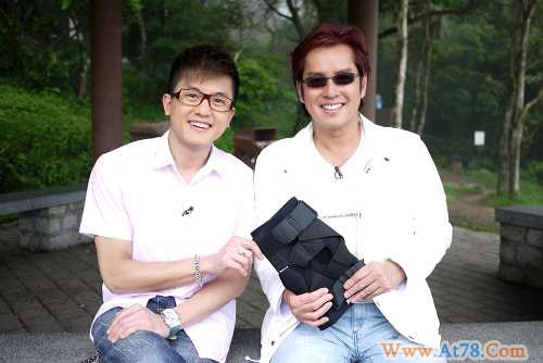 谭咏麟重返童年故地回忆父亲铁腕管教(图)