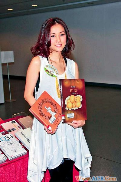 谢安琪坦言文笔不好出书当作家需要练笔(图)