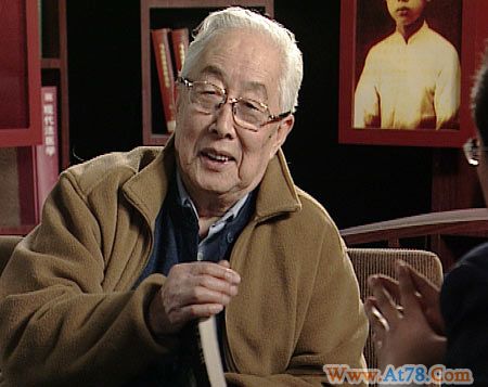 漫画大师华君武在北京病逝