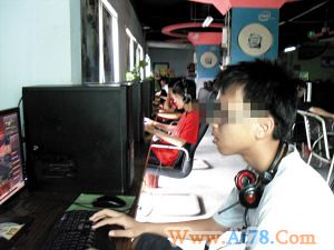 海口网吧违规接纳未成年人电脑内存色情电影