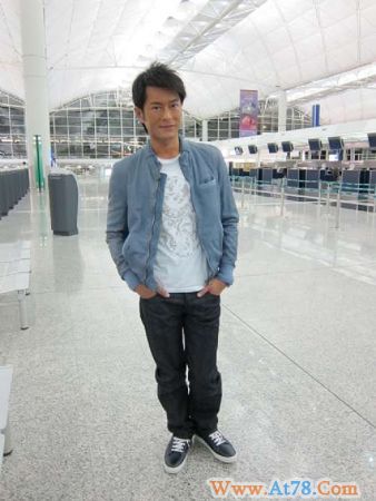 古天乐赴意大利为品牌拍照担任剪彩嘉宾