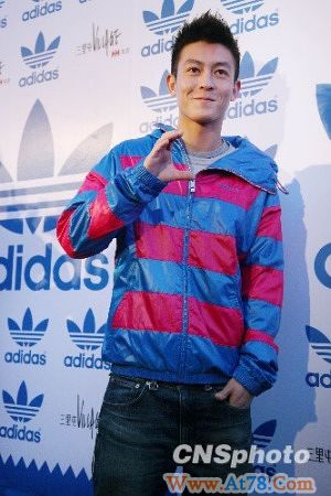 陈冠希回应老爸带男友见家人：报道不见得真实