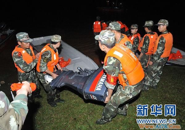 江西抚河唱凯堤发生决堤　威胁十多万人口和交通要道