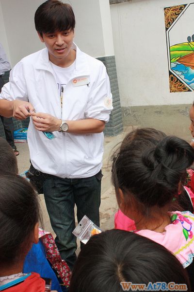 陈晓东云南慈善行成希望厨房首批爱心志愿者