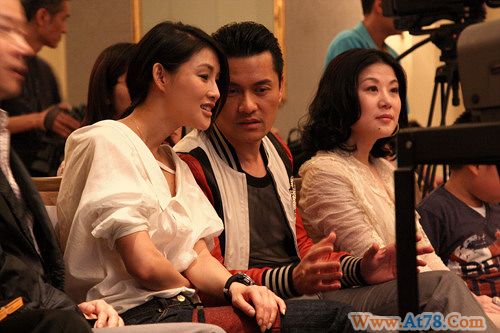 陈瑞捧场吕良伟新书发布现场曝光择偶标准(图)