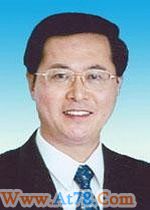 张春贤兼任新疆生产建设兵团党委第一书记 车俊任政委