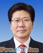 张春贤兼任新疆生产建设兵团党委第一书记 车俊任政委