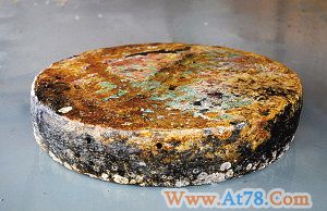 南澳1号古沉船发现铜锣骰子等物品(组图)