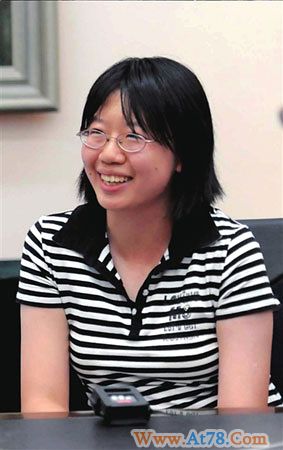 北京高考状元出炉 理科状元放弃保送北大考清华