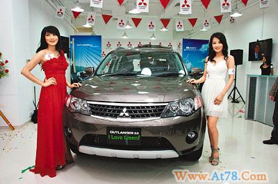 官恩娜座驾“男人勿近”外出拍拖也拒“同车”