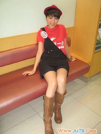 钟舒漫节俭过26岁生日负责妹妹返港花费(图)