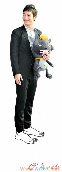 当红男星敢不敢秀“鞋子里的秘密”？(图)