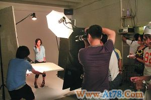 赵薇产后拍广告七位数入袋复工被赞状态佳(图)