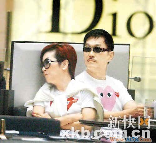 当众亲嘴大秀恩爱拉姑反对Lucas入娱乐圈拍戏