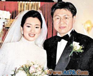 巩俐“被离婚”老公黄和祥回应含糊(图)