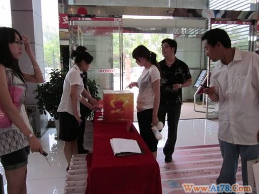 独家报道~~与MM的那点事。。私房照奉上。。。